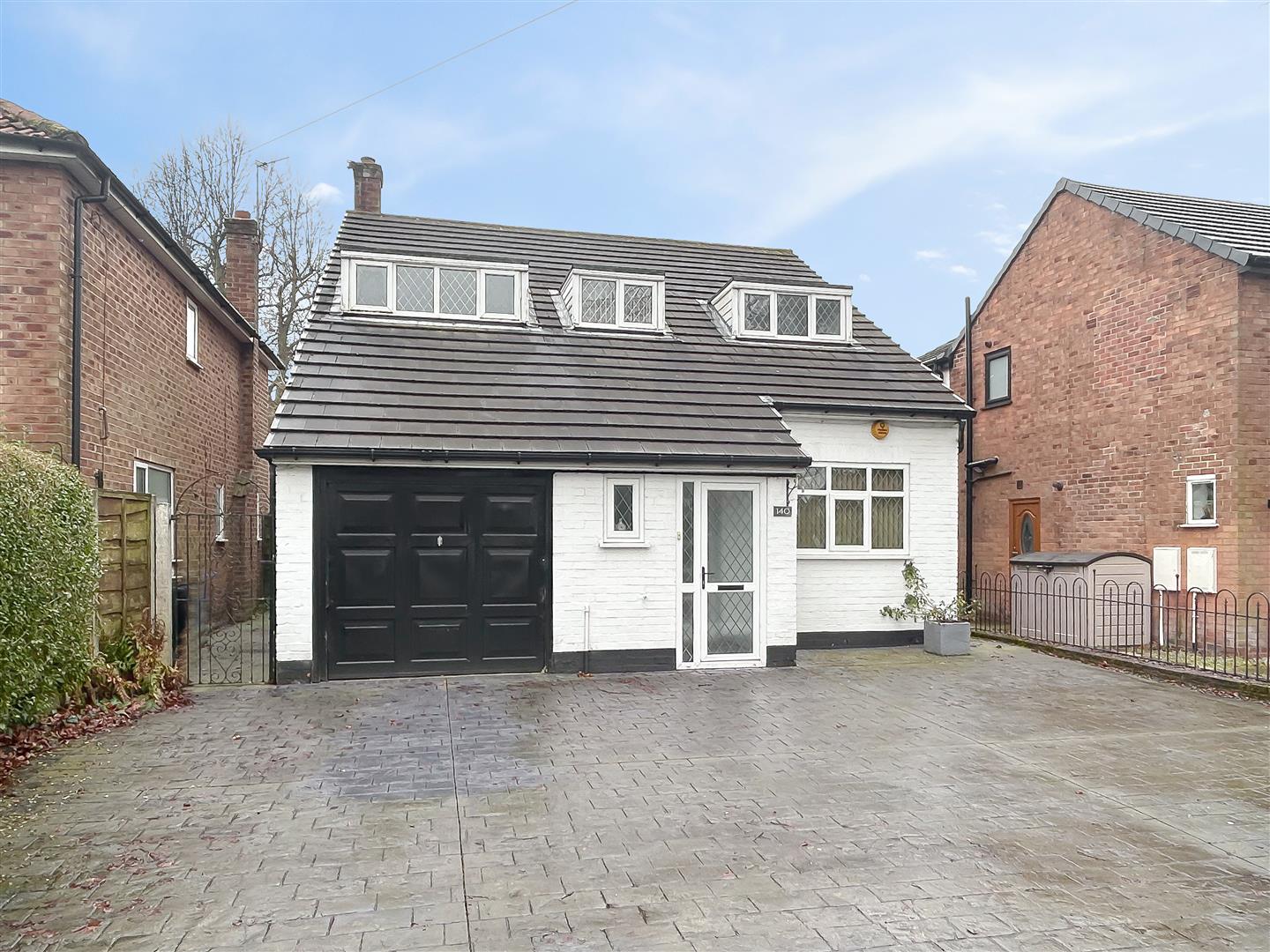 Broad Road, Sale